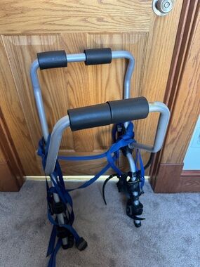 Thule Sweden Bike Rack Hitch Mount 2 Bike Carrier Folding Adjustable Rack